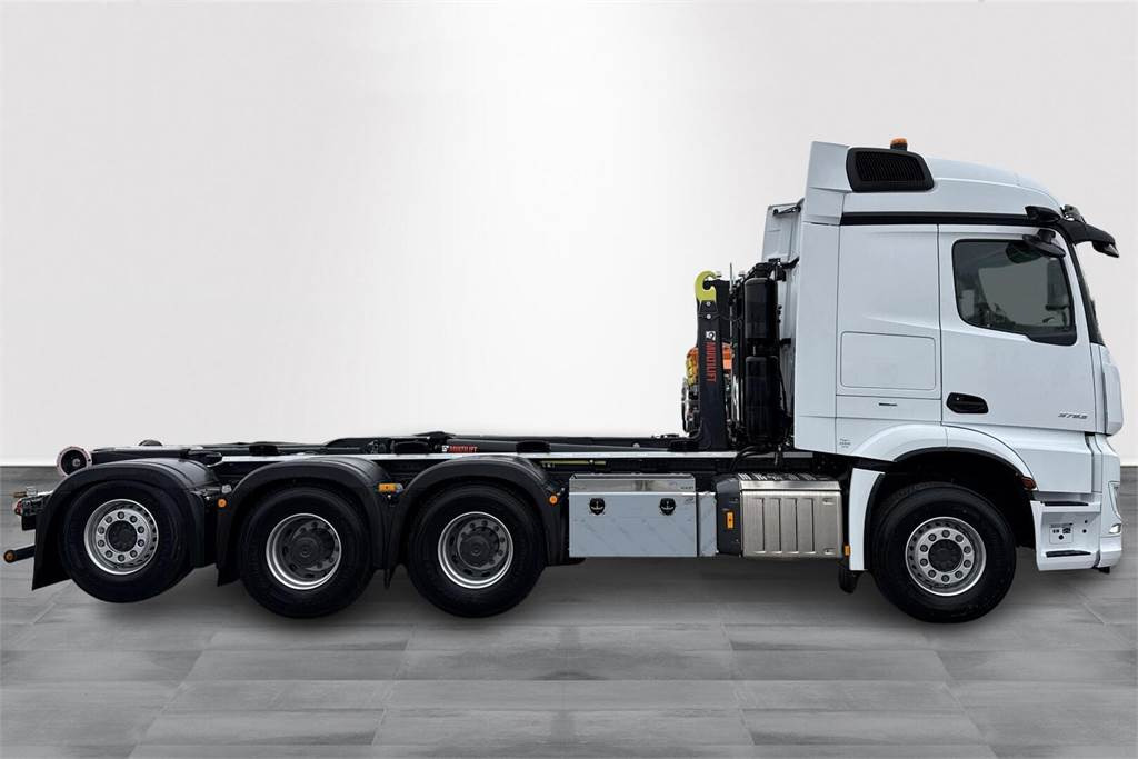 Mercedes-Benz AROCS 3253 8x4 Koukkuauto - شاحنة برافعة خطافية: صورة 4 Mercedes-Benz AROCS 3253 8x4 Koukkuauto - شاحنة برافعة خطافية: صورة 4
