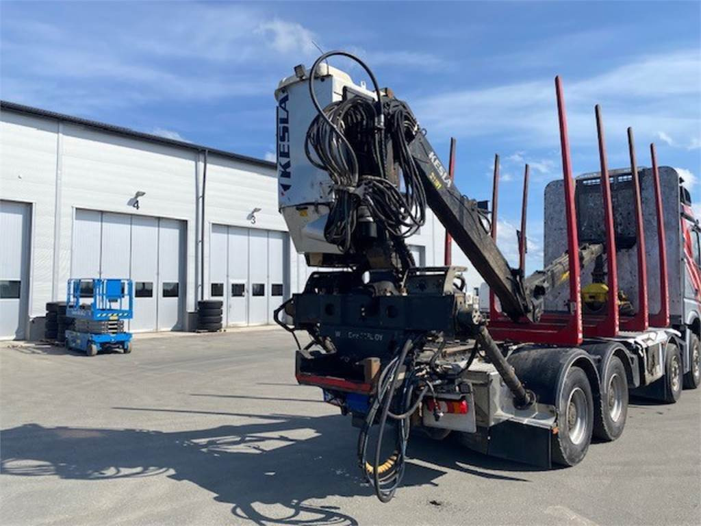 Mercedes-Benz AROCS 3763 8x4/4 Riikonen puuvarustus - شاحنة قطع الأشجار: صورة 3 Mercedes-Benz AROCS 3763 8x4/4 Riikonen puuvarustus - شاحنة قطع الأشجار: صورة 3