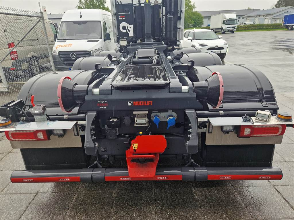 Mercedes-Benz Arocs 5 3253 8x4 L NLA MULTILIFT 24SL 5800 - شاحنة برافعة خطافية: صورة 2 Mercedes-Benz Arocs 5 3253 8x4 L NLA MULTILIFT 24SL 5800 - شاحنة برافعة خطافية: صورة 2