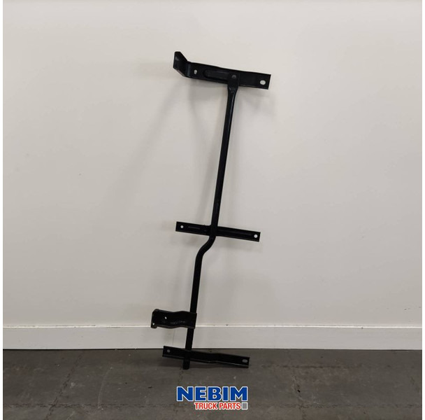 Volvo Volvo - 82429293 - Zijfender steun FH4 rechts - قطع الغيار - شاحنة: صورة 1 Volvo Volvo - 82429293 - Zijfender steun FH4 rechts - قطع الغيار - شاحنة: صورة 1