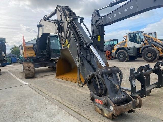 Volvo EC 300 E NL MIETE / RENTAL (12001057) - حفار زاحف: صورة 4 Volvo EC 300 E NL MIETE / RENTAL (12001057) - حفار زاحف: صورة 4