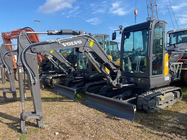Volvo ECR 35 D MIETE / RENTAL (12002078) - حفار صغير: صورة 1 Volvo ECR 35 D MIETE / RENTAL (12002078) - حفار صغير: صورة 1