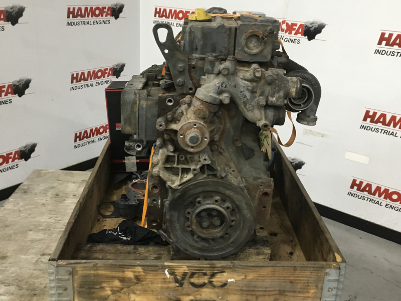 Deutz TCD2012L04 2V FOR PARTS - آلات الإنشاء: صورة 3 Deutz TCD2012L04 2V FOR PARTS - آلات الإنشاء: صورة 3