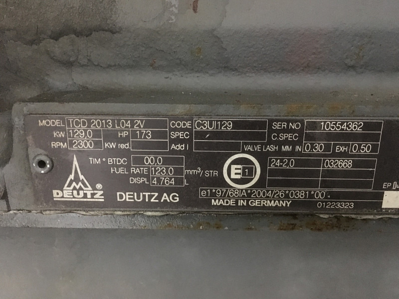 آلات الإنشاء Deutz TCD2013L04 2V USED: صورة 6
