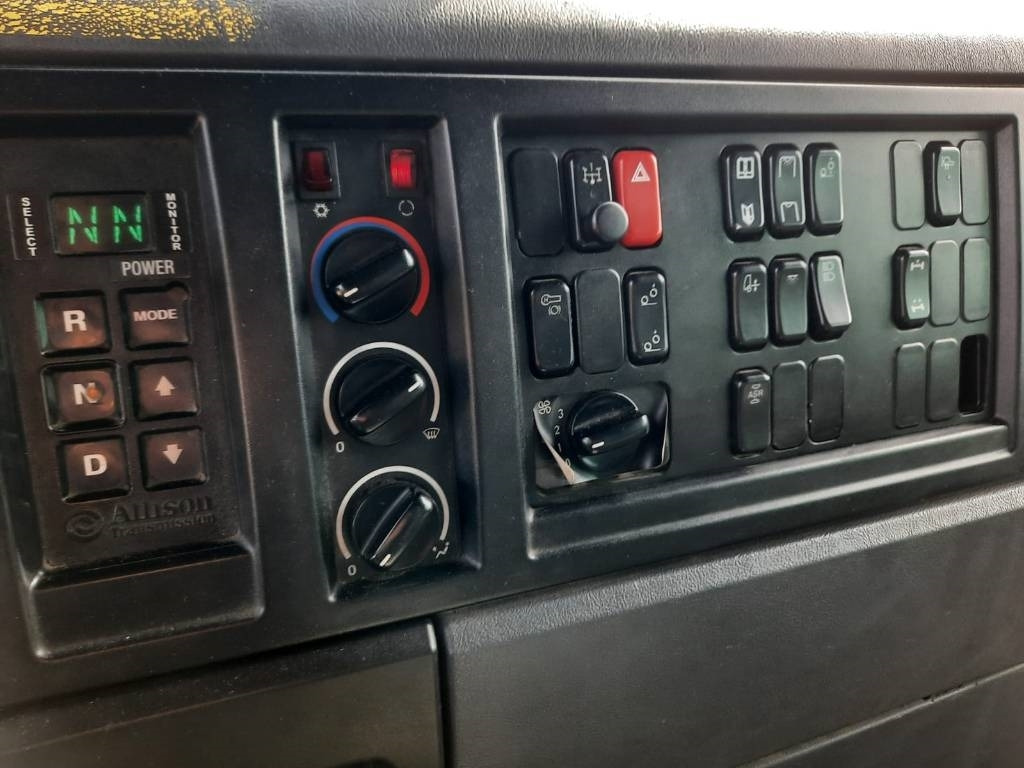 تأجير Mercedes-Benz Econic 2633  Mercedes-Benz Econic 2633: صورة 10