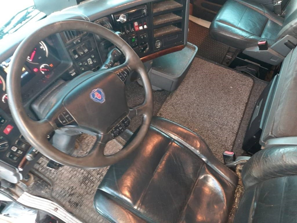 Scania R 560 - شاحنات مسطحة: صورة 5 Scania R 560 - شاحنات مسطحة: صورة 5