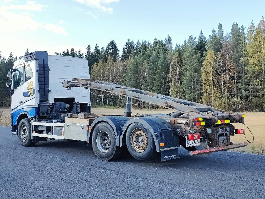Volvo FH 13 420 - شاحنة لودر انزلاقي: صورة 3 Volvo FH 13 420 - شاحنة لودر انزلاقي: صورة 3