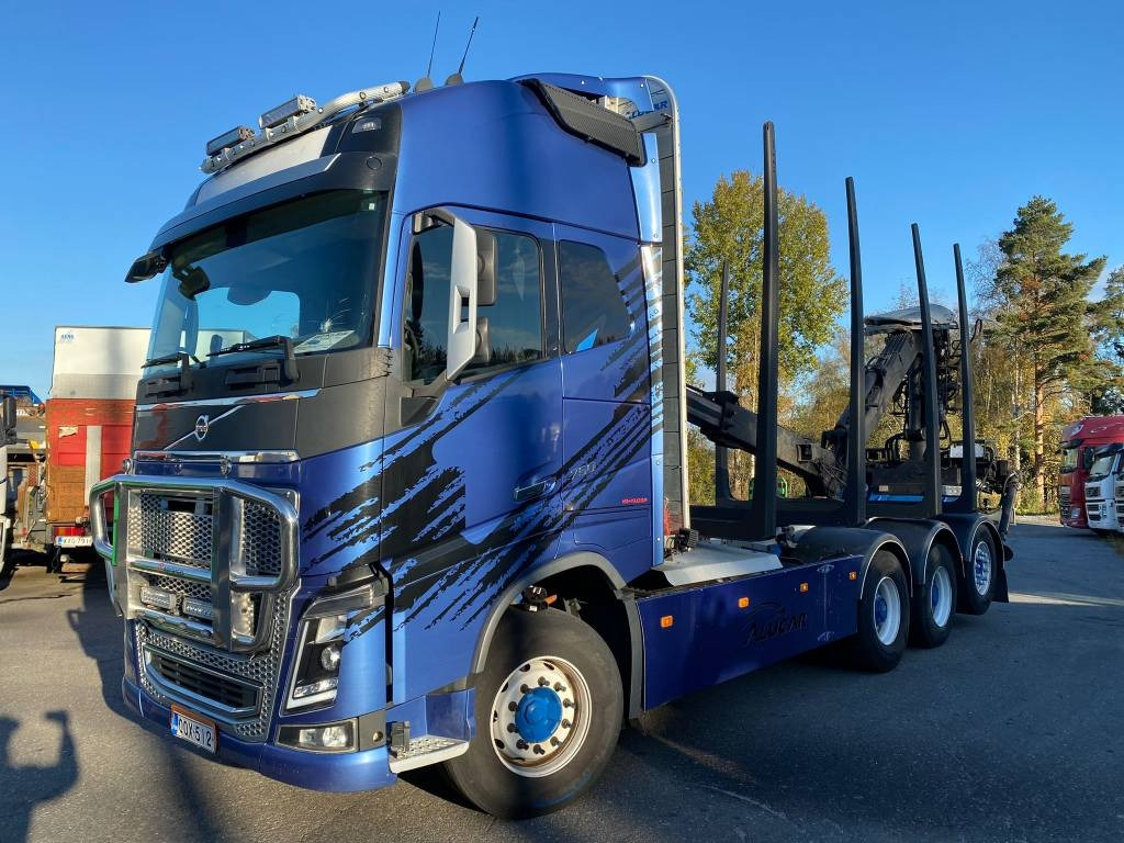 Volvo FH 16 - شاحنة قطع الأشجار: صورة 1 Volvo FH 16 - شاحنة قطع الأشجار: صورة 1