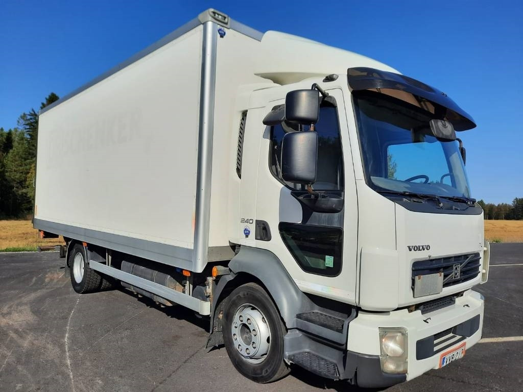 Volvo FL 240  - شاحنة صندوقية: صورة 2 Volvo FL 240  - شاحنة صندوقية: صورة 2