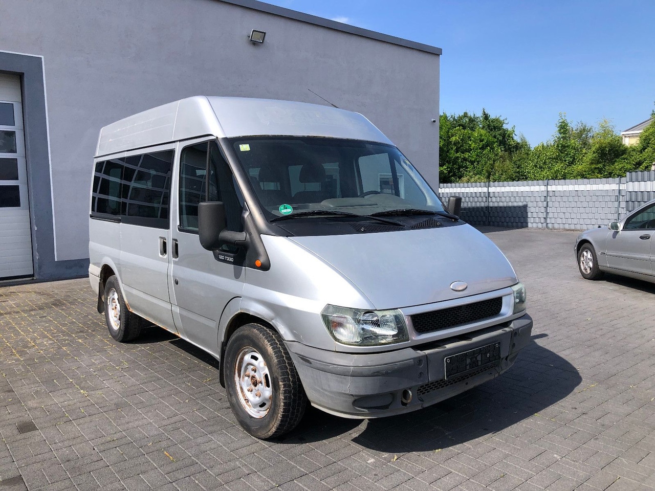 Ford Transit 2.4 TDi, Heckantrieb, 8-Sitzer, Klima - ميكروباص: صورة 3 Ford Transit 2.4 TDi, Heckantrieb, 8-Sitzer, Klima - ميكروباص: صورة 3