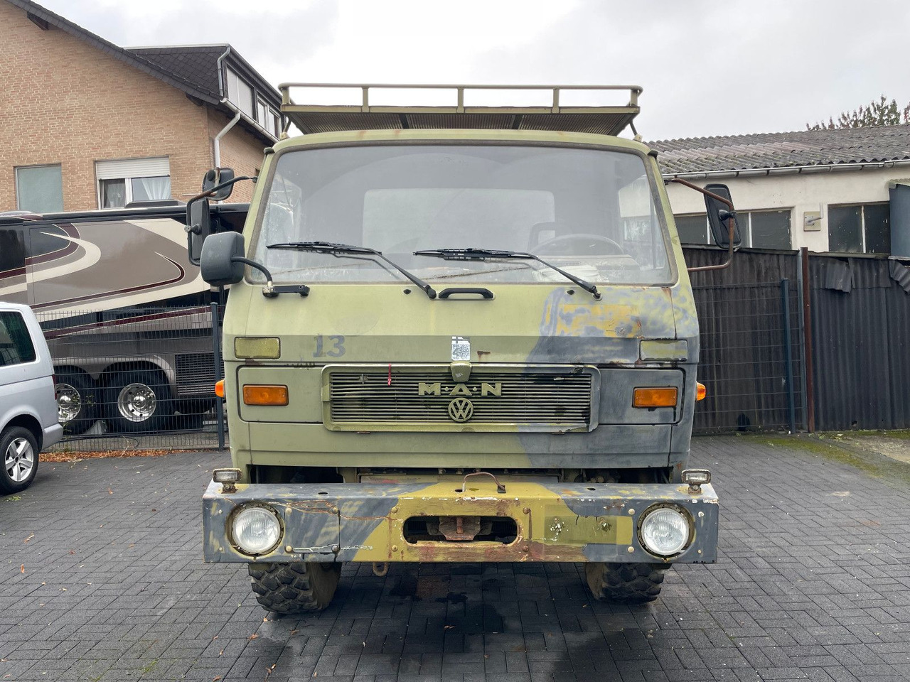 MAN 8.136 4X4 Prische Plane - شاحنة مغلقة بستائر جانبية: صورة 3 MAN 8.136 4X4 Prische Plane - شاحنة مغلقة بستائر جانبية: صورة 3