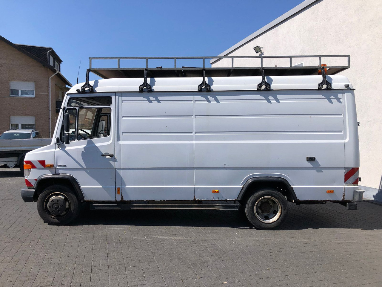 فان Mercedes-Benz Vario 816: صورة 10