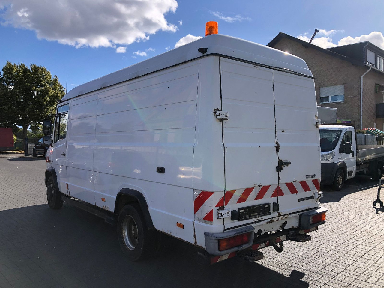 Mercedes-Benz Vario 816 - فان: صورة 4 Mercedes-Benz Vario 816 - فان: صورة 4