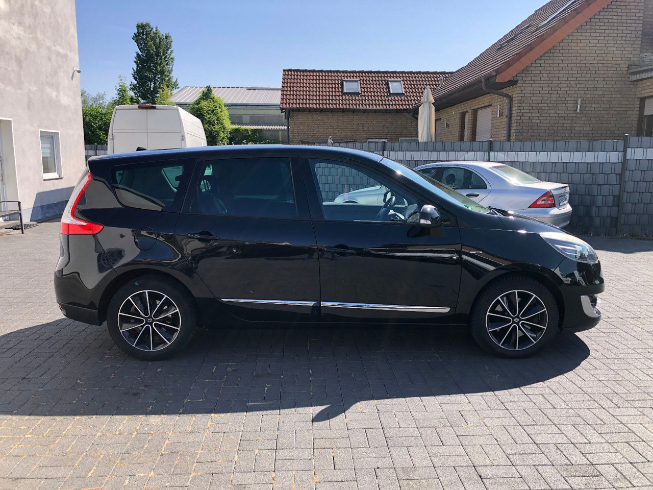 ميكروباص Renault Scenic  Grand 2.0 dCi 150 BOSE Edition,Automatik: صورة 6