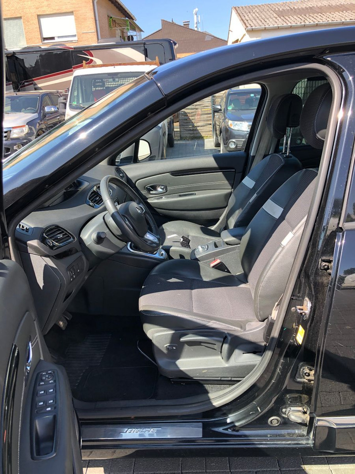 ميكروباص Renault Scenic  Grand 2.0 dCi 150 BOSE Edition,Automatik: صورة 9