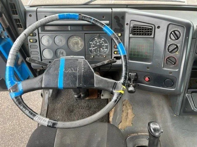 تأجير DAF 65.210 ATI 4x2 FULL STEEL KIPPER (EURO 2 / MANUAL GEARBOX / FULL STEEL SUSPENSION / P.T.O.) DAF 65.210 ATI 4x2 FULL STEEL KIPPER (EURO 2 / MANUAL GEARBOX / FULL STEEL SUSPENSION / P.T.O.): صورة 7 تأجير DAF 65.210 ATI 4x2 FULL STEEL KIPPER (EURO 2 / MANUAL GEARBOX / FULL STEEL SUSPENSION / P.T.O.) DAF 65.210 ATI 4x2 FULL STEEL KIPPER (EURO 2 / MANUAL GEARBOX / FULL STEEL SUSPENSION / P.T.O.): صورة 7
