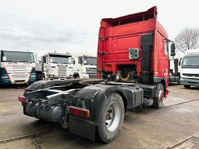 DAF 95.480 XF SPACECAB (EURO 3 / ZF16 MANUAL GEARBOX / 2x DIESELTANK / AIRCONDITIONING) - مقطورة السحب: صورة 3 DAF 95.480 XF SPACECAB (EURO 3 / ZF16 MANUAL GEARBOX / 2x DIESELTANK / AIRCONDITIONING) - مقطورة السحب: صورة 3