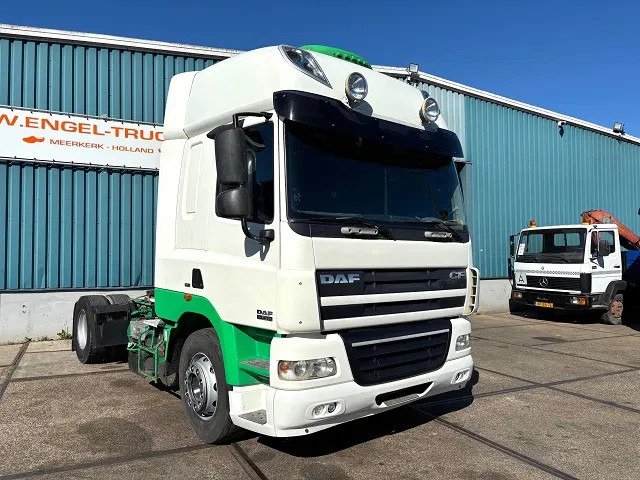DAF CF 85.410 SPACECAB 4x2 (ZF16 MANUAL GEARBOX / MX-BRAKE / 995 LITER DIESELTANK / AIRCONDITIONING / FRIDGE UNTHER BED) - مقطورة السحب: صورة 2 DAF CF 85.410 SPACECAB 4x2 (ZF16 MANUAL GEARBOX / MX-BRAKE / 995 LITER DIESELTANK / AIRCONDITIONING / FRIDGE UNTHER BED) - مقطورة السحب: صورة 2