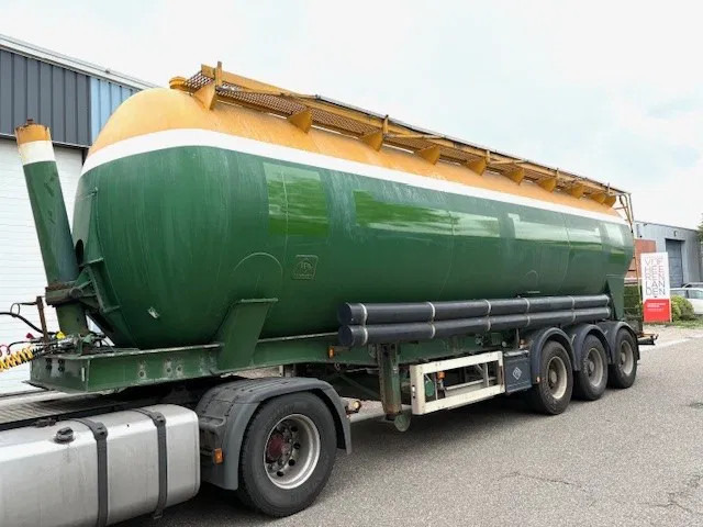 Feldbinder KIP48 3 3-AXLE 48M3 KIPPING SILO TRAILER (SAF AXLES / DRUM BRAKES / 4 COMPARTMENTS) - نصف مقطورة صهريج: صورة 1 Feldbinder KIP48 3 3-AXLE 48M3 KIPPING SILO TRAILER (SAF AXLES / DRUM BRAKES / 4 COMPARTMENTS) - نصف مقطورة صهريج: صورة 1