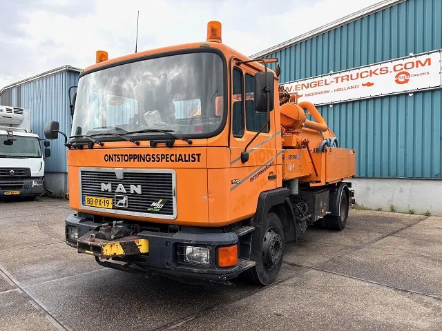 MAN F 15.192 (6-CILINDER) WITH GEESINK VACUUM TANK (MANUAL GEARBOX / P.T.O.) ORIGINAL DUTCH TRUCK - فراغ شاحنة: صورة 1 MAN F 15.192 (6-CILINDER) WITH GEESINK VACUUM TANK (MANUAL GEARBOX / P.T.O.) ORIGINAL DUTCH TRUCK - فراغ شاحنة: صورة 1