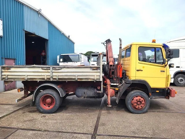 Mercedes-Benz 1117 K (6-CILINDER) KIPPER WITH FERRARI CRANE (FULL STEEL SUSPENSION / MANUAL GEARBOX / P.T.O.) - شاحنة قلاب, شاحنة كرين: صورة 4 Mercedes-Benz 1117 K (6-CILINDER) KIPPER WITH FERRARI CRANE (FULL STEEL SUSPENSION / MANUAL GEARBOX / P.T.O.) - شاحنة قلاب, شاحنة كرين: صورة 4