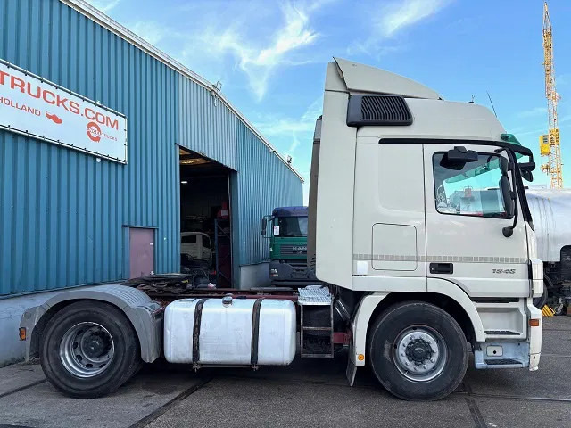 Mercedes-Benz Actros 1846 LS (MP2) (EPS WITH CLUTCH (3 PEDALS) / RETARDER / AIRCONDITIONING / ETC) - رأس تريلا: صورة 4 Mercedes-Benz Actros 1846 LS (MP2) (EPS WITH CLUTCH (3 PEDALS) / RETARDER / AIRCONDITIONING / ETC) - رأس تريلا: صورة 4