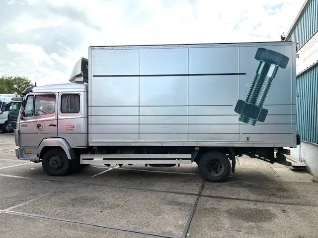 Mercedes-Benz LK 817 (6-CILINDER) ORIGINAL DUTCH TRUCK WITH CLOSED BOX (MANUAL GEARBOX / FULL STEEL SUSPENSION) - شاحنة صندوقية: صورة 5 Mercedes-Benz LK 817 (6-CILINDER) ORIGINAL DUTCH TRUCK WITH CLOSED BOX (MANUAL GEARBOX / FULL STEEL SUSPENSION) - شاحنة صندوقية: صورة 5
