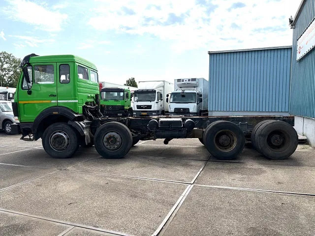 Mercedes-Benz SK 3335K 8x4 FULL STEEL CHASSIS (ZF16 MANUAL GEARBOX / RETARDER / FULL STEEL SUSPENSION / REDUCTION AXLES) - شاحنة بهيكل معدني للمقصورة: صورة 5 Mercedes-Benz SK 3335K 8x4 FULL STEEL CHASSIS (ZF16 MANUAL GEARBOX / RETARDER / FULL STEEL SUSPENSION / REDUCTION AXLES) - شاحنة بهيكل معدني للمقصورة: صورة 5