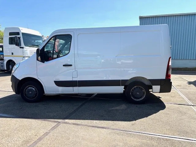 Opel Movano T3300 2.4CDTI L1H1 (EURO 6 / 6 GEARS MANUAL GEARBOX / AIRCONDITIONING / APPLE CARPLAY / REAR VIEW CAMERA / ETC) - فان المدمجة: صورة 5 Opel Movano T3300 2.4CDTI L1H1 (EURO 6 / 6 GEARS MANUAL GEARBOX / AIRCONDITIONING / APPLE CARPLAY / REAR VIEW CAMERA / ETC) - فان المدمجة: صورة 5