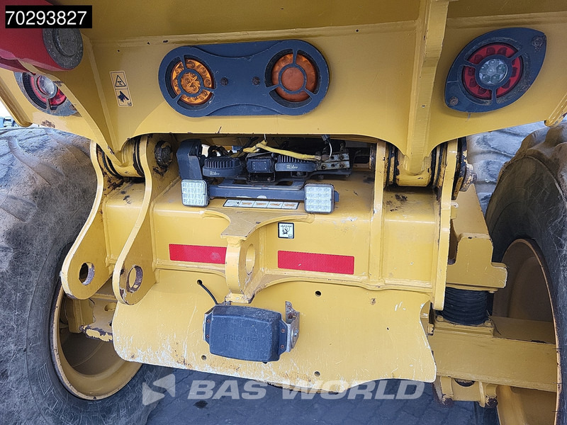 شاحنة مفصلية BELL B30E: صورة 20