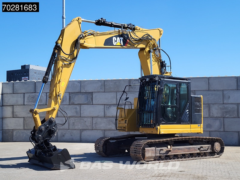 Caterpillar 325 F L 3 BUCKETS - VA BOOM - حفار زاحف: صورة 2 Caterpillar 325 F L 3 BUCKETS - VA BOOM - حفار زاحف: صورة 2