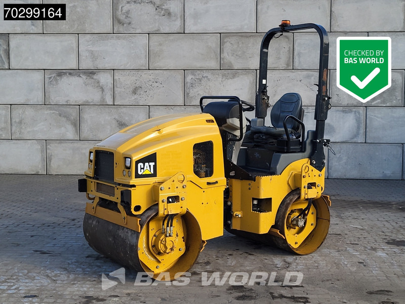 Caterpillar CB2.7 - مدحلة: صورة 1 Caterpillar CB2.7 - مدحلة: صورة 1