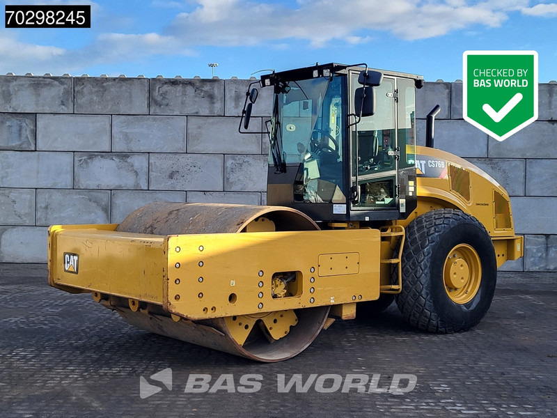 Caterpillar CS76 B A/C - مدحلة: صورة 1 Caterpillar CS76 B A/C - مدحلة: صورة 1
