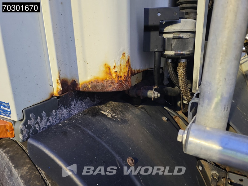 DAF CF75.310 4X2 13500 Lohr tanker 2 compartments ADR Manual Euro 3 - شاحنة صهريج: صورة 3 DAF CF75.310 4X2 13500 Lohr tanker 2 compartments ADR Manual Euro 3 - شاحنة صهريج: صورة 3