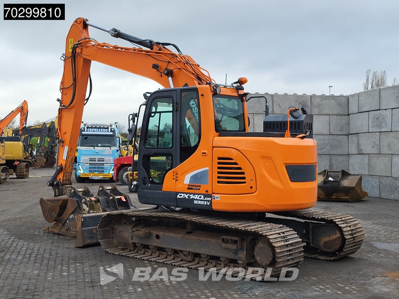 Doosan DX140 LCR-5 BLADE - 3 BUCKETS - حفار زاحف: صورة 2 Doosan DX140 LCR-5 BLADE - 3 BUCKETS - حفار زاحف: صورة 2