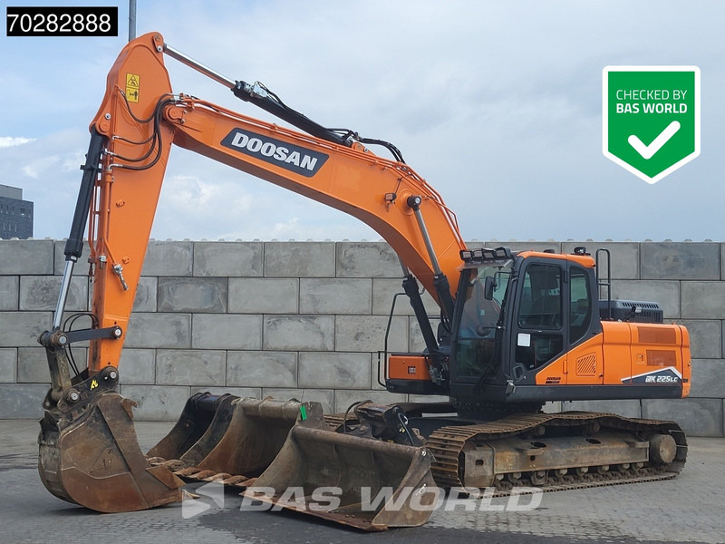 Doosan DX225 LC-7 4 BUCKETS - حفار زاحف: صورة 1 Doosan DX225 LC-7 4 BUCKETS - حفار زاحف: صورة 1