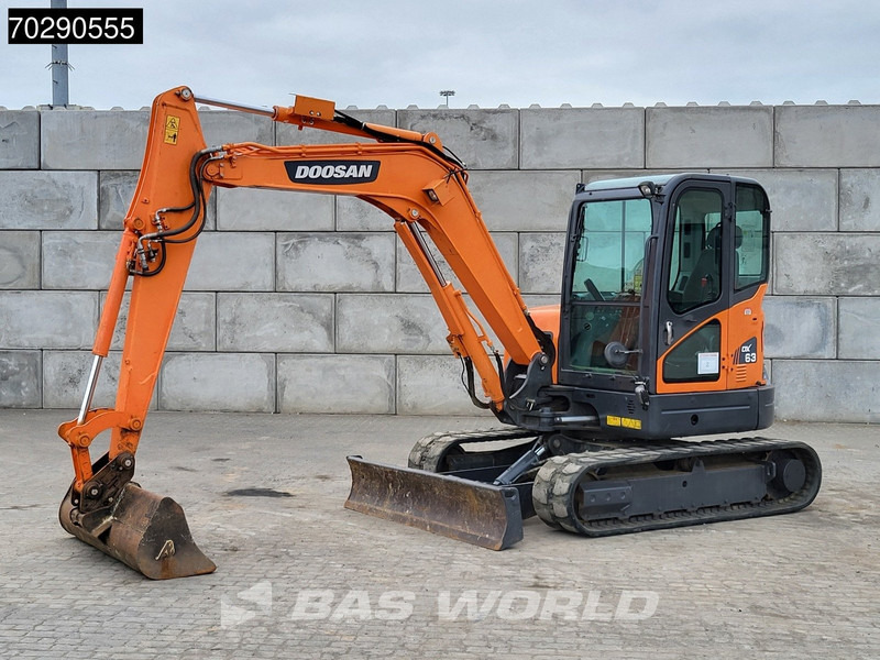 Doosan DX63-3 3 BUCKETS - A/C - حفار صغير: صورة 3 Doosan DX63-3 3 BUCKETS - A/C - حفار صغير: صورة 3