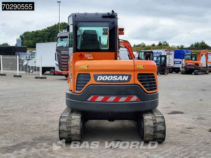Doosan DX63-3 3 BUCKETS - A/C - حفار صغير: صورة 5 Doosan DX63-3 3 BUCKETS - A/C - حفار صغير: صورة 5