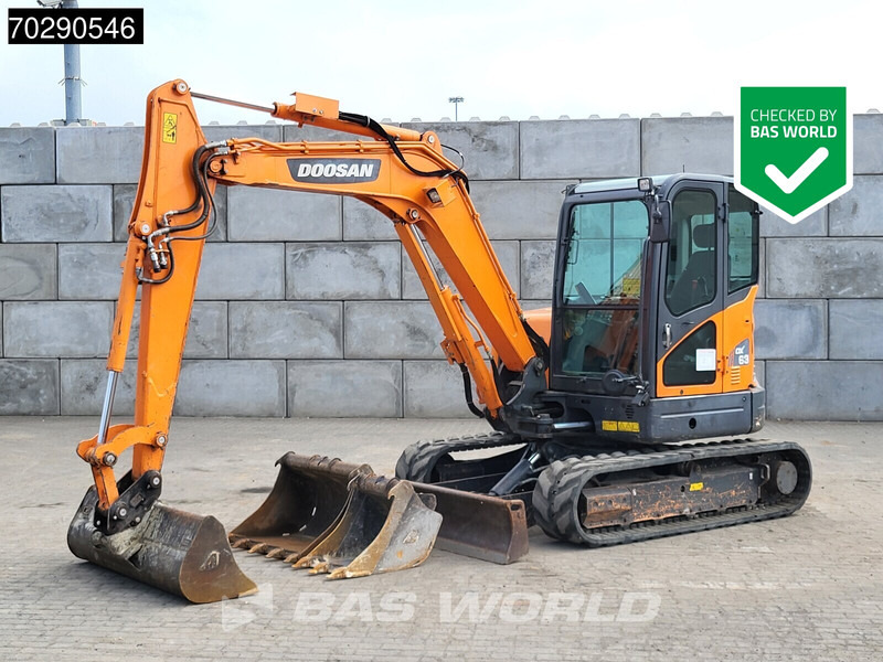 Doosan DX63-3 - حفار صغير: صورة 1 Doosan DX63-3 - حفار صغير: صورة 1