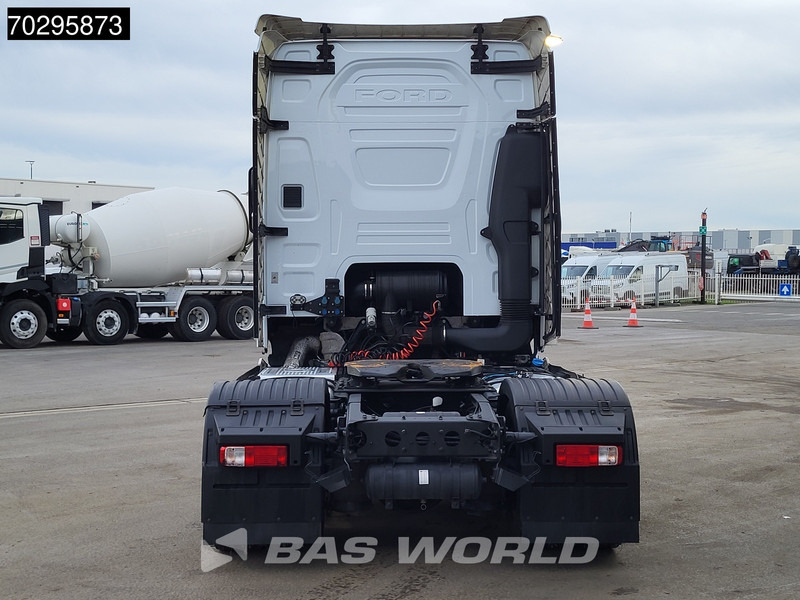 Ford F-Max 500 4X2 Retarder 2x Tanks Standklima Euro 6 - رأس تريلا: صورة 3 Ford F-Max 500 4X2 Retarder 2x Tanks Standklima Euro 6 - رأس تريلا: صورة 3