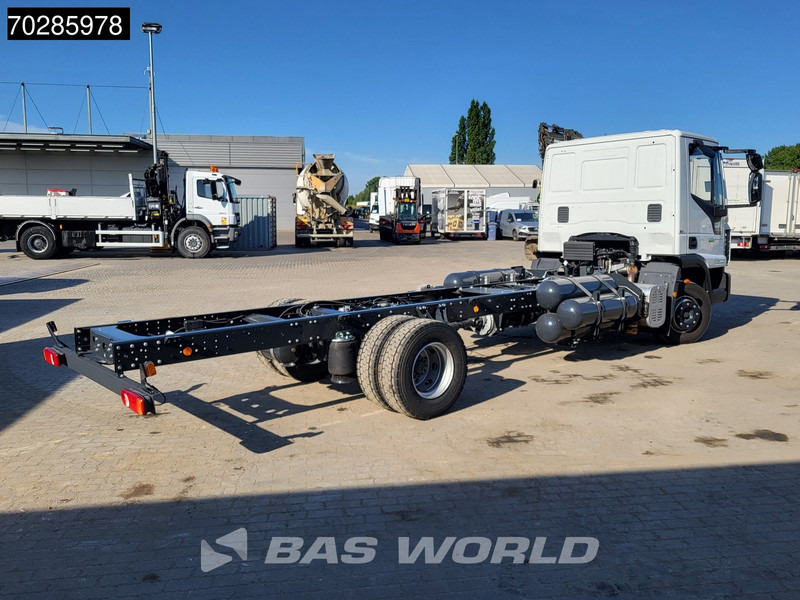 Iveco 120-210L 4X2 NEW 12tons chassis! CNG Engine TELMA Retarder Manual Euro 6 - شاحنة بهيكل معدني للمقصورة: صورة 5 Iveco 120-210L 4X2 NEW 12tons chassis! CNG Engine TELMA Retarder Manual Euro 6 - شاحنة بهيكل معدني للمقصورة: صورة 5