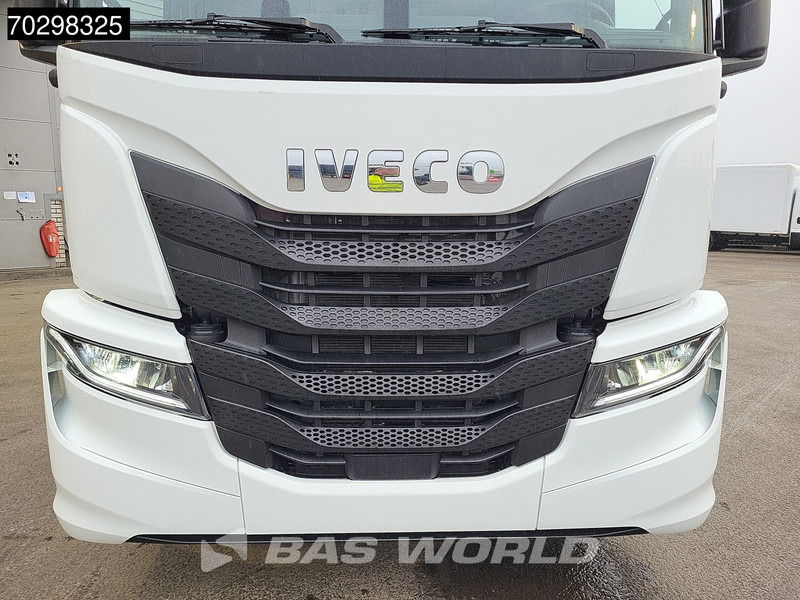 تأجير Iveco S-Way 340 4X2 NEW! Chassis Automatic LED Navi ACC Euro 6 Iveco S-Way 340 4X2 NEW! Chassis Automatic LED Navi ACC Euro 6: صورة 8 تأجير Iveco S-Way 340 4X2 NEW! Chassis Automatic LED Navi ACC Euro 6 Iveco S-Way 340 4X2 NEW! Chassis Automatic LED Navi ACC Euro 6: صورة 8