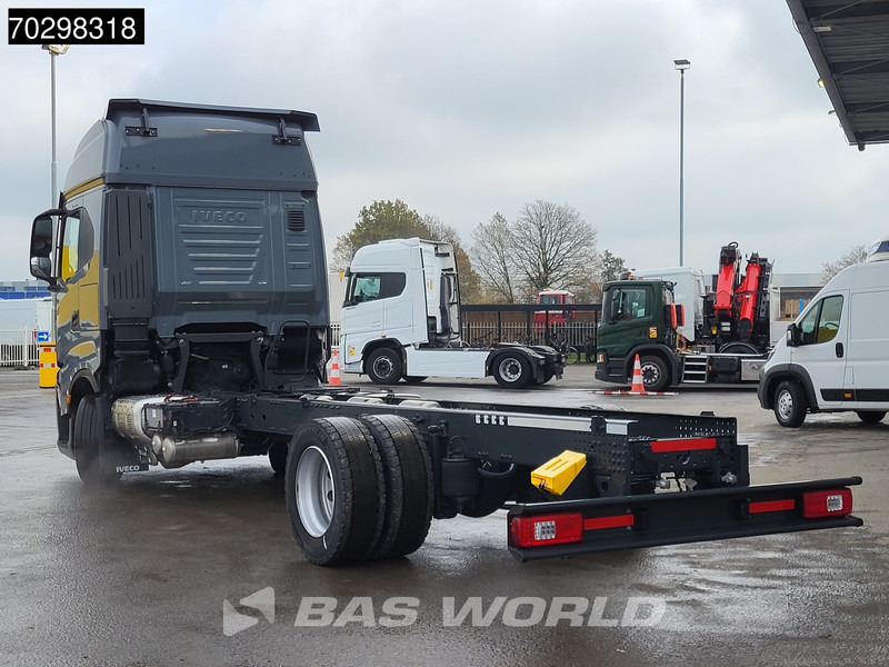 Iveco S-Way 460 4X2 NEW! Chassis FULL AIR ACC LED Euro 6 - شاحنة بهيكل معدني للمقصورة: صورة 2 Iveco S-Way 460 4X2 NEW! Chassis FULL AIR ACC LED Euro 6 - شاحنة بهيكل معدني للمقصورة: صورة 2