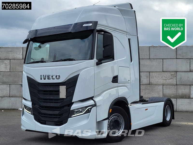 Iveco S-Way 490 4X2 Retarder Standklima 2xTanks Navi ACC LED Euro 6 - مقطورة السحب: صورة 1 Iveco S-Way 490 4X2 Retarder Standklima 2xTanks Navi ACC LED Euro 6 - مقطورة السحب: صورة 1