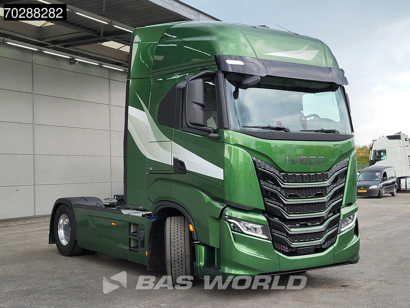 Iveco S-Way 500 4X2 2024! 2x Tanks Standklima ADR Alcoa's ACC Euro 6 - مقطورة السحب: صورة 3 Iveco S-Way 500 4X2 2024! 2x Tanks Standklima ADR Alcoa's ACC Euro 6 - مقطورة السحب: صورة 3