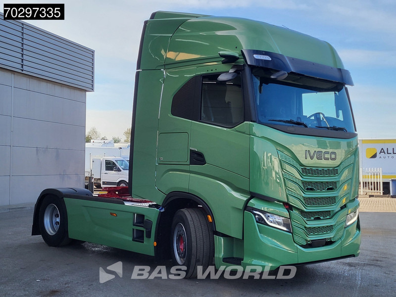 Iveco S-Way 580 4X2 NEW! Electric Steering Standklima Navi ACC LED Euro 6 - رأس تريلا: صورة 3 Iveco S-Way 580 4X2 NEW! Electric Steering Standklima Navi ACC LED Euro 6 - رأس تريلا: صورة 3