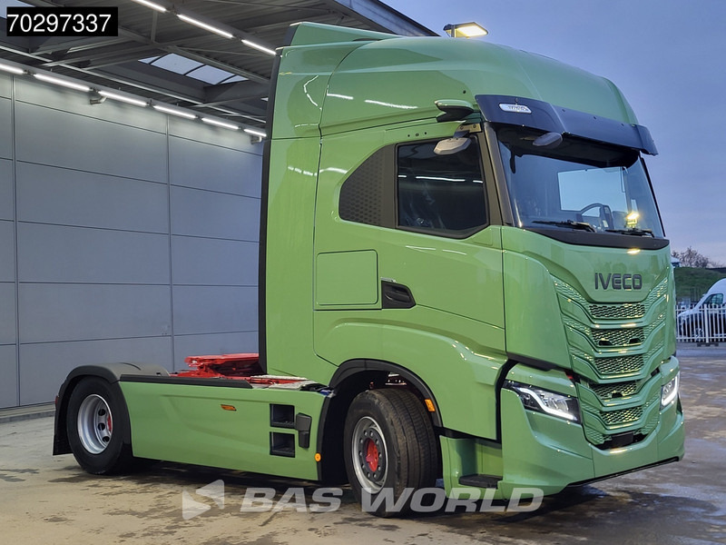 Iveco S-Way 580 4X2 NEW! LED Standklima ACC Navi Euro 6 - رأس تريلا: صورة 3 Iveco S-Way 580 4X2 NEW! LED Standklima ACC Navi Euro 6 - رأس تريلا: صورة 3