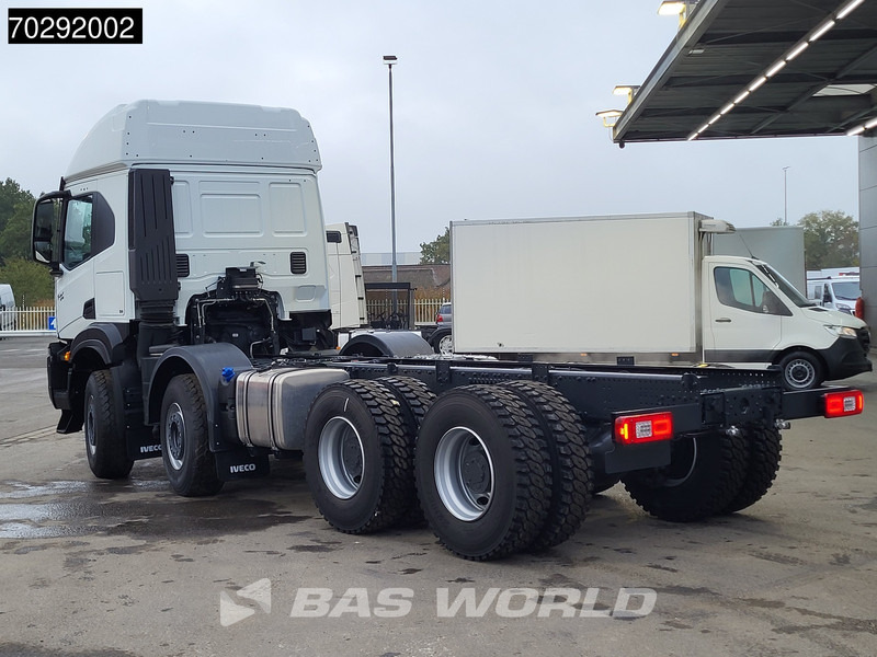 Iveco T-Way 510 8X4 NEW chassis! Retarder Big-Axle Steelsuspension LED Automatic Euro 6 - شاحنة بهيكل معدني للمقصورة: صورة 2 Iveco T-Way 510 8X4 NEW chassis! Retarder Big-Axle Steelsuspension LED Automatic Euro 6 - شاحنة بهيكل معدني للمقصورة: صورة 2