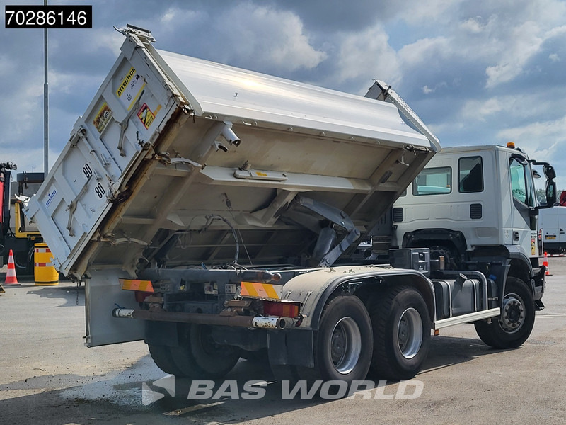 تأجير Iveco Trakker 360 6X4 10m3 2-Sided Tipper Steelsuspension Big-Axle Automatic Euro 6 Iveco Trakker 360 6X4 10m3 2-Sided Tipper Steelsuspension Big-Axle Automatic Euro 6: صورة 6