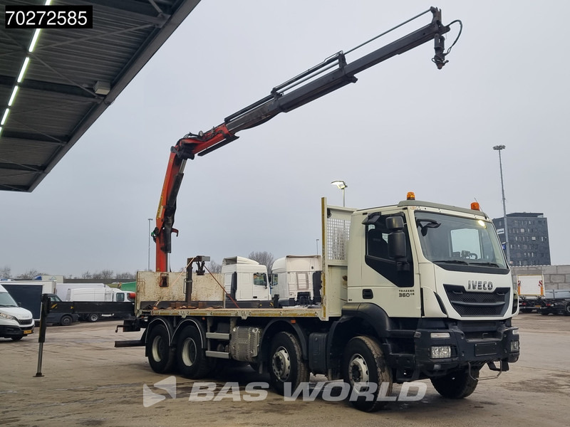 Iveco Trakker 360 8X4 Palfinger PK20001 Kran Retarder Big-Axle Steelsuspension Euro 6 - شاحنات مسطحة, شاحنة كرين: صورة 3 Iveco Trakker 360 8X4 Palfinger PK20001 Kran Retarder Big-Axle Steelsuspension Euro 6 - شاحنات مسطحة, شاحنة كرين: صورة 3